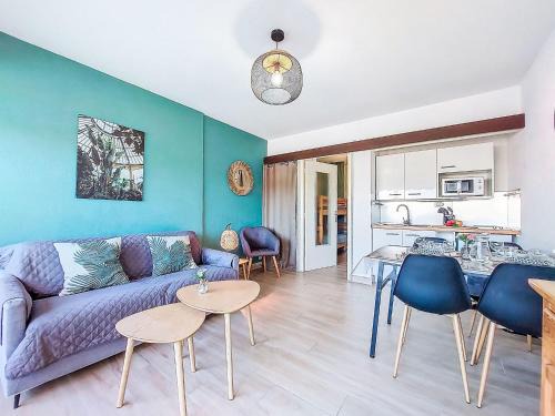 Le Grau-Du-Roi Apartment | Studio Le Cormoran-5 by Interhome