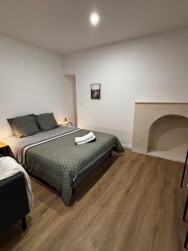 Chateau du Loir Apartment | Studio Le Moderne Tout equipe Centre ville