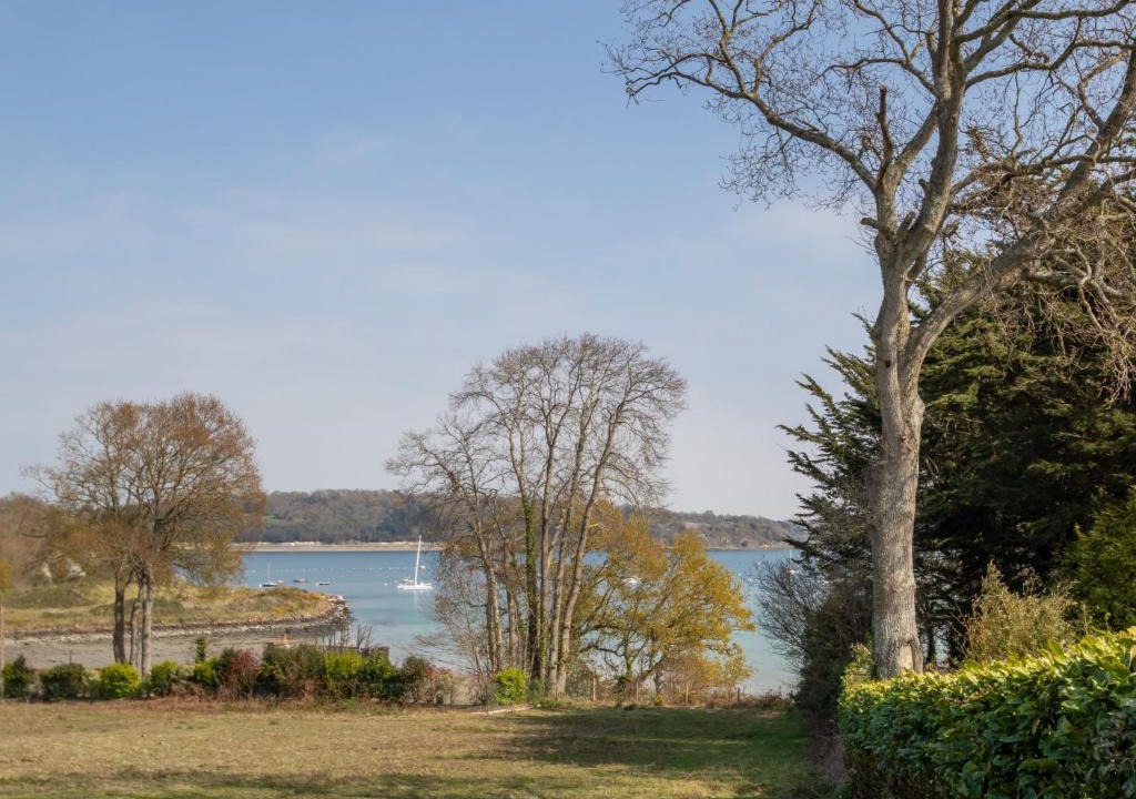 La Richardais Apartment | Studio Les Genêts by Interhome