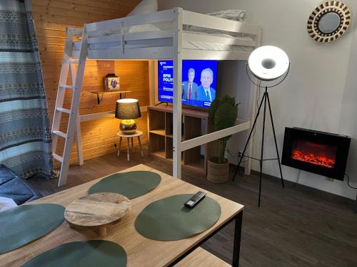 Les Angles Apartment | STUDIO LES IZARDS