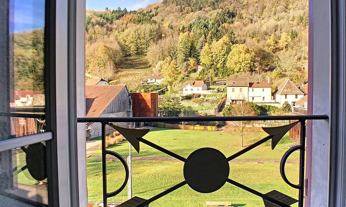 Salins-les-Bains Apartment | Studio les Salines vue Montagne