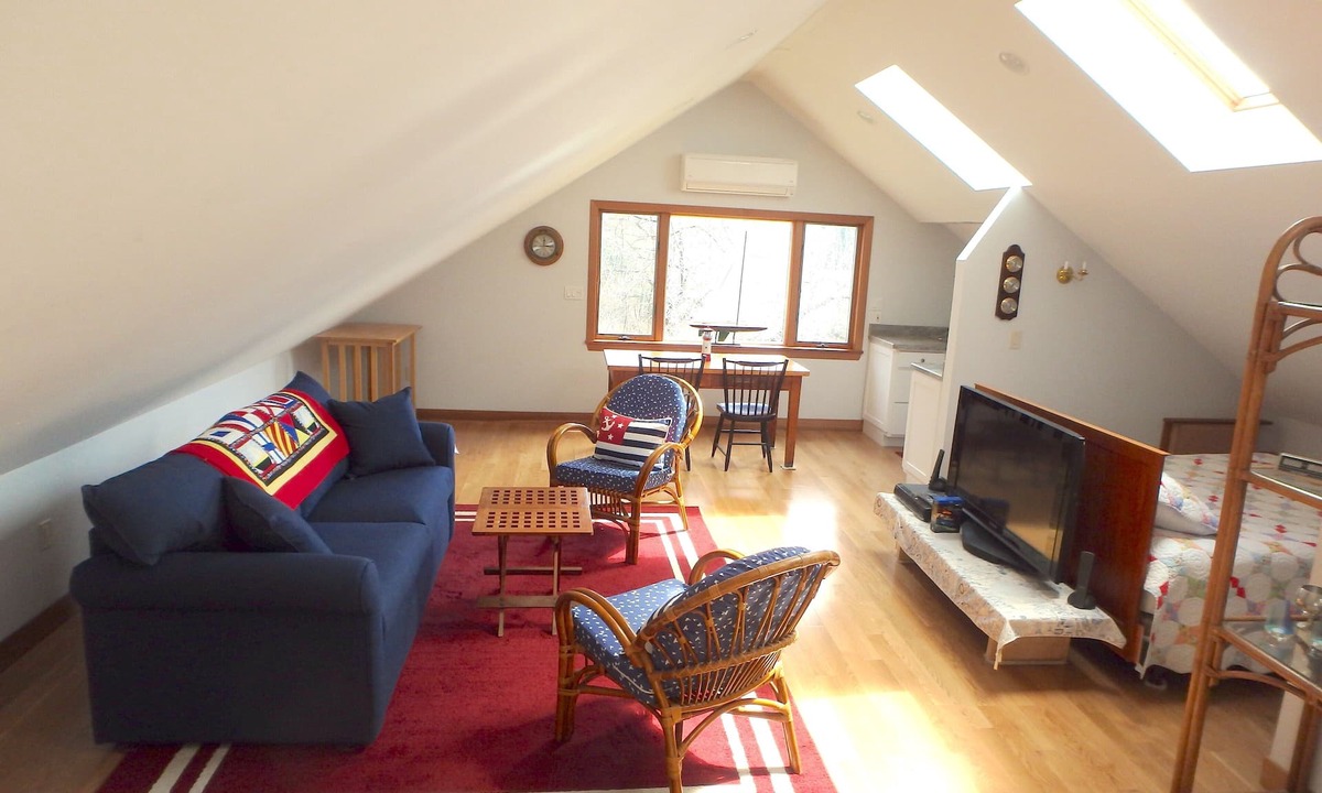 Alford Apartment | Studio Loft in the Berkshires