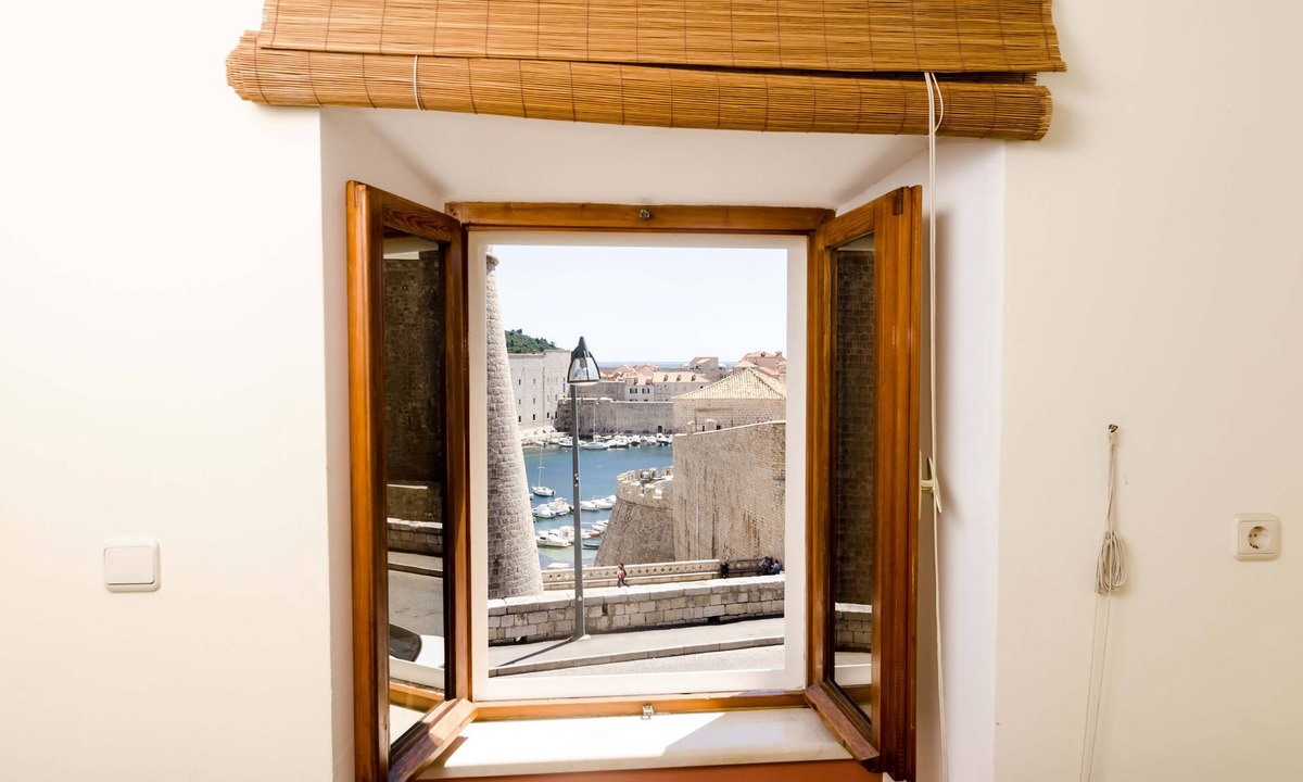 Dubrovnik Apartment | Studio Lončarica next to Revelin