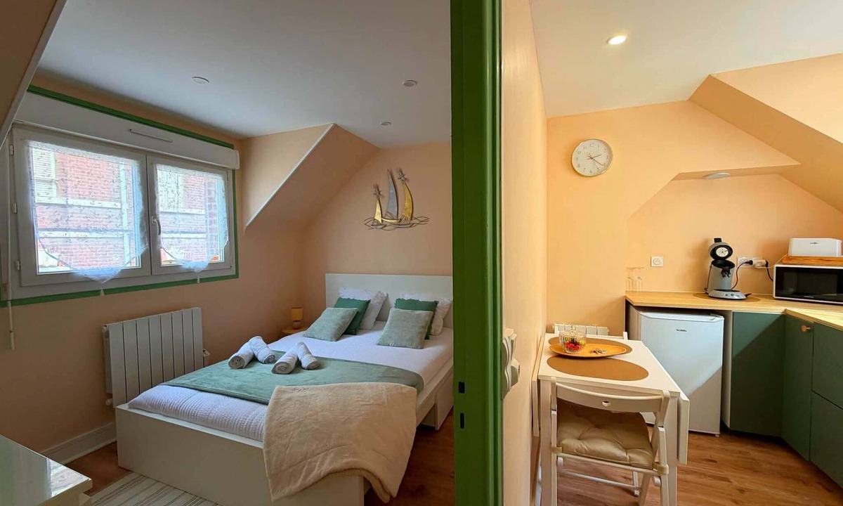 Le Treport Apartment | STUDIO LS Beach, Cliff, Funicular