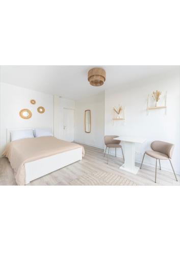 Caudebec-les-Elbeuf Apartment | Studio lumineux, cosy et bien équipé