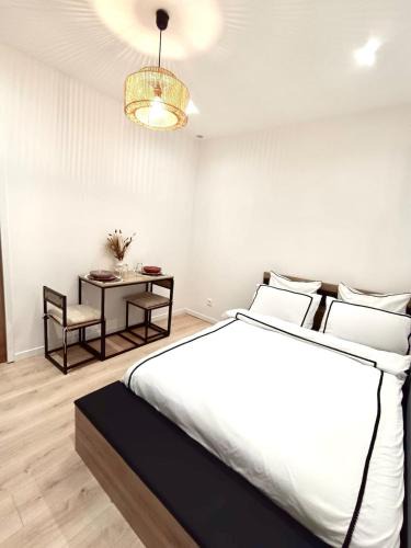 Bois-Colombes Apartment | Studio Luz