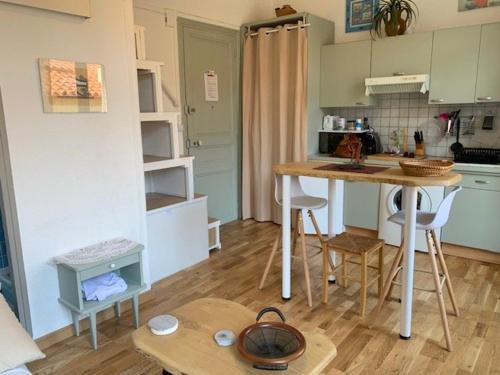 Amelie-les-Bains-Palalda Apartment | Studio mezzanine cosy, animaux acceptés - FR-1-703-150