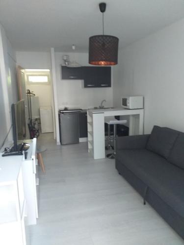 Castelnau-le-Lez Apartment | studio meublé wifi à proximité du tram