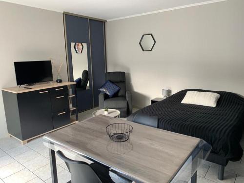 Saint-Amand-les-Eaux Apartment | studio meublé, résidence calme