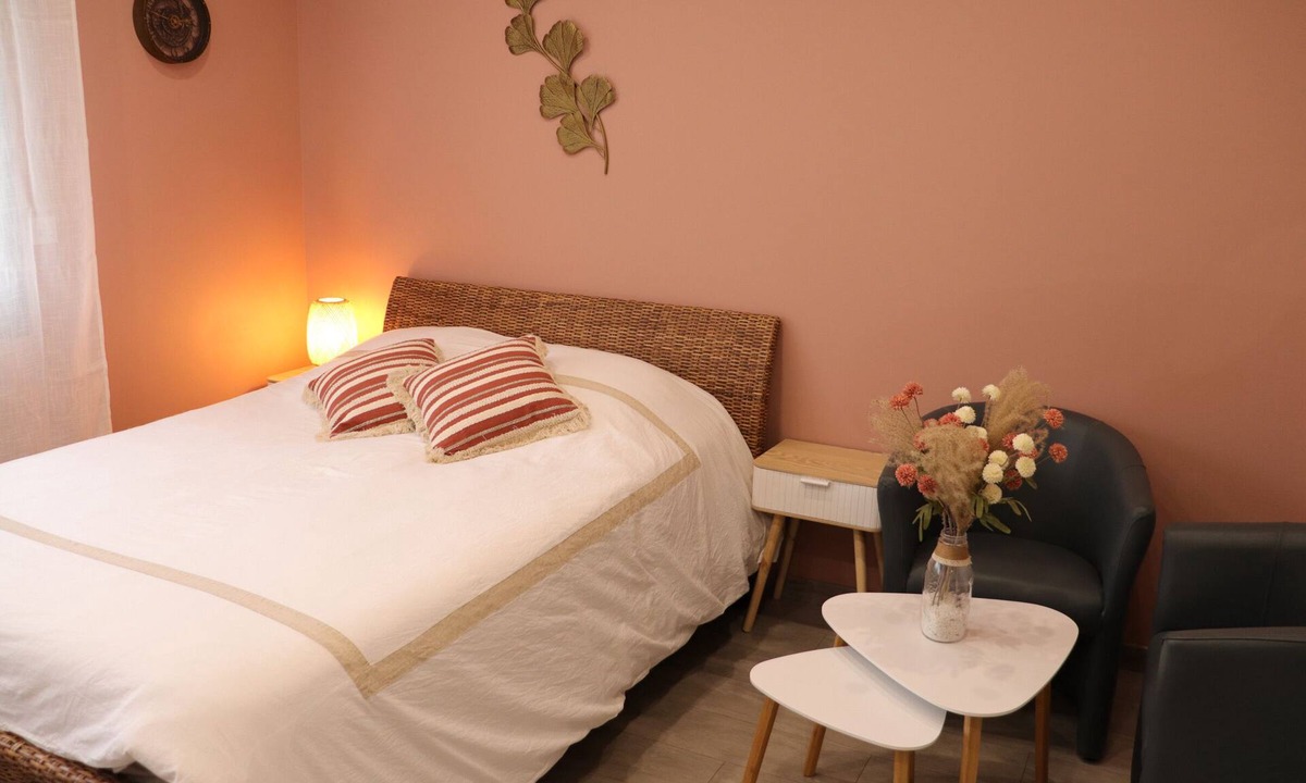 Nogent-l'Artaud Apartment | Studio Millésime