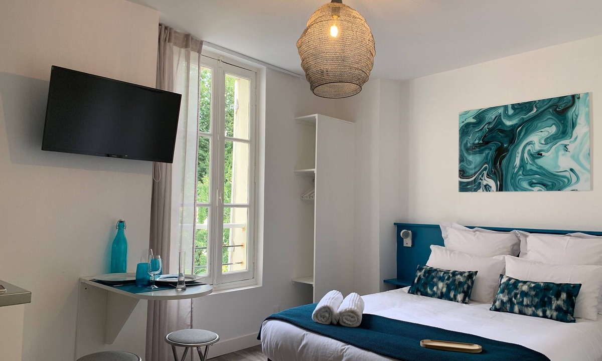 Angers Apartment | Studio-Modern-Wet room-City View-1er étage