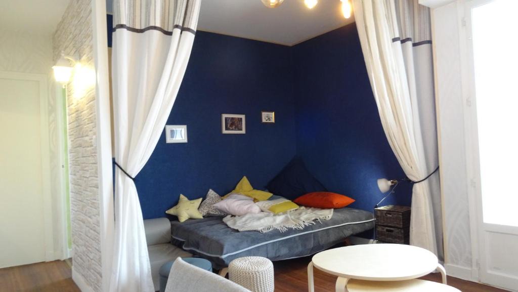 Moulins Apartment | Studio moderne avec jolie vue