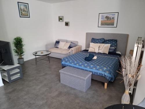 Courcouronnes Apartment | Studio moderne 33m2 Design cosy Wi Fi gratuit