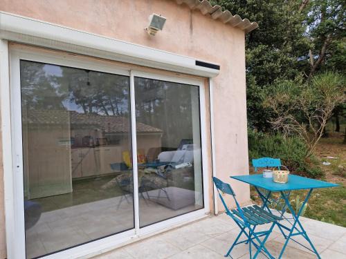 Mornas Apartment | studio mornas