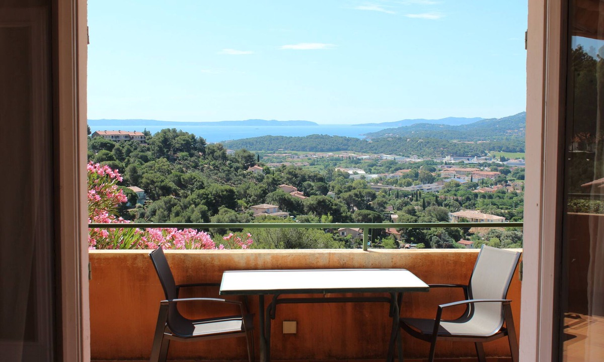 Bormes-Les-Mimosas House | Studio N ° 4 with sea view