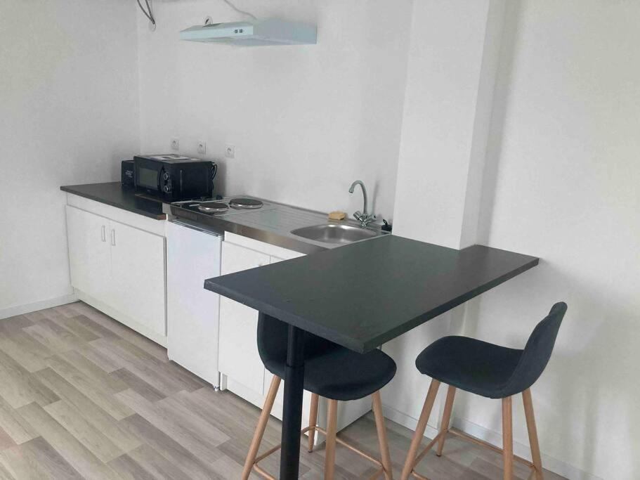 Saran Apartment | Studio nature
