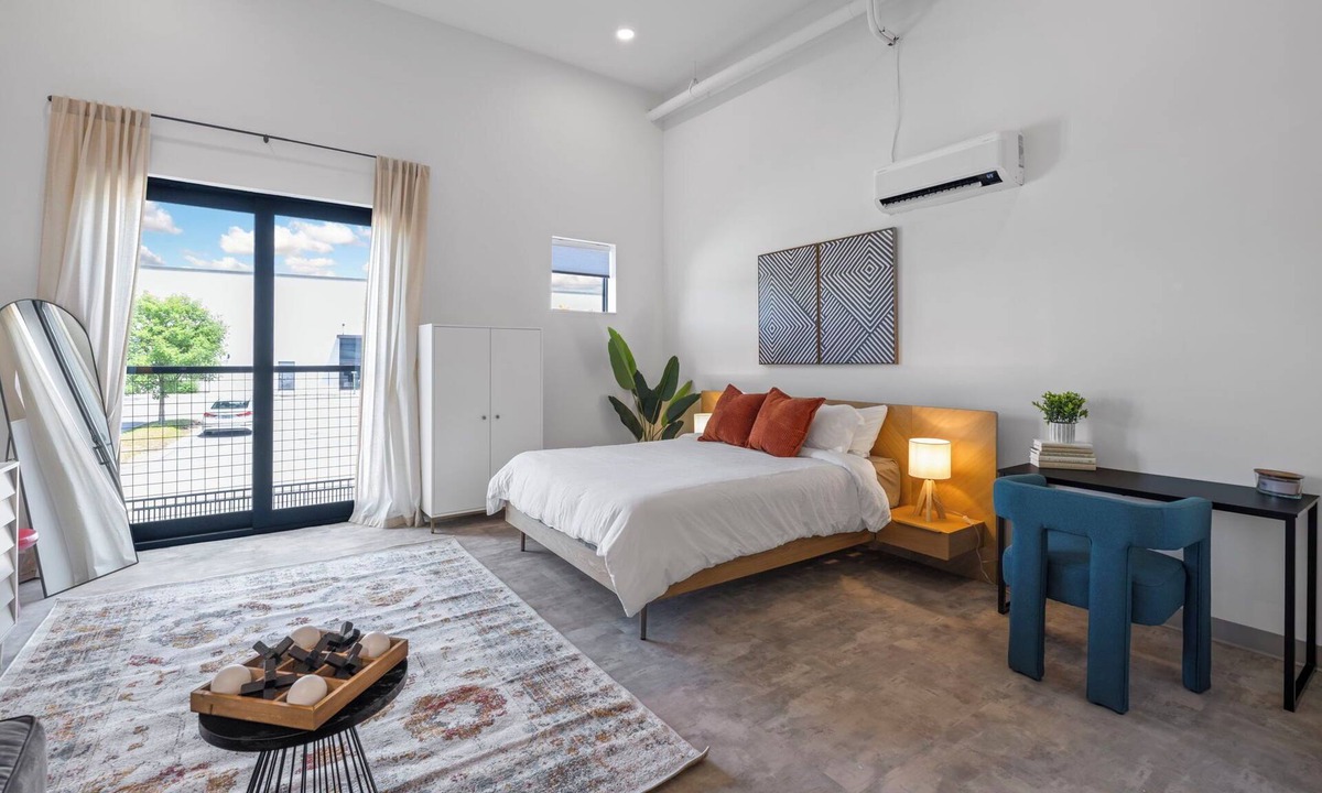 Northside Apartment | Studio | near Aquarium, Coolridge Park