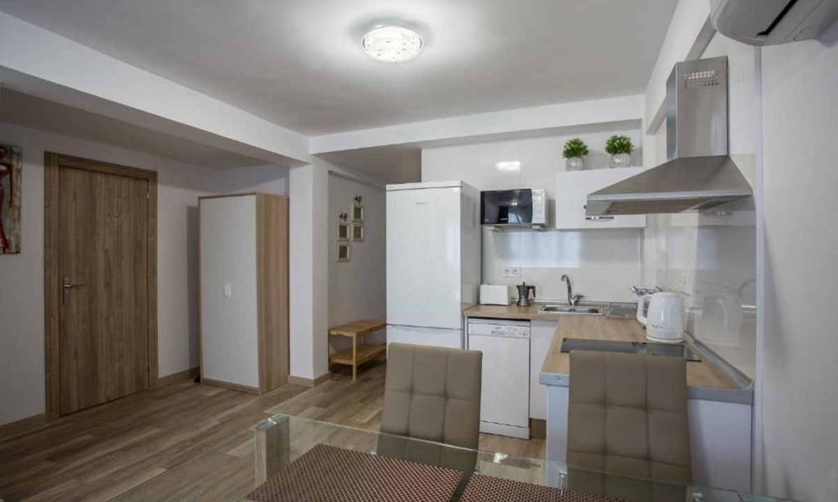 En Corts Apartment | Studio near City of Arts 2