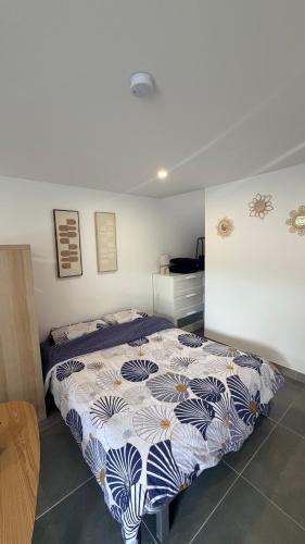 Quincy-sous-Senart House | Studio Neuf Moderne & Indépendant - Proche Gare, Paris