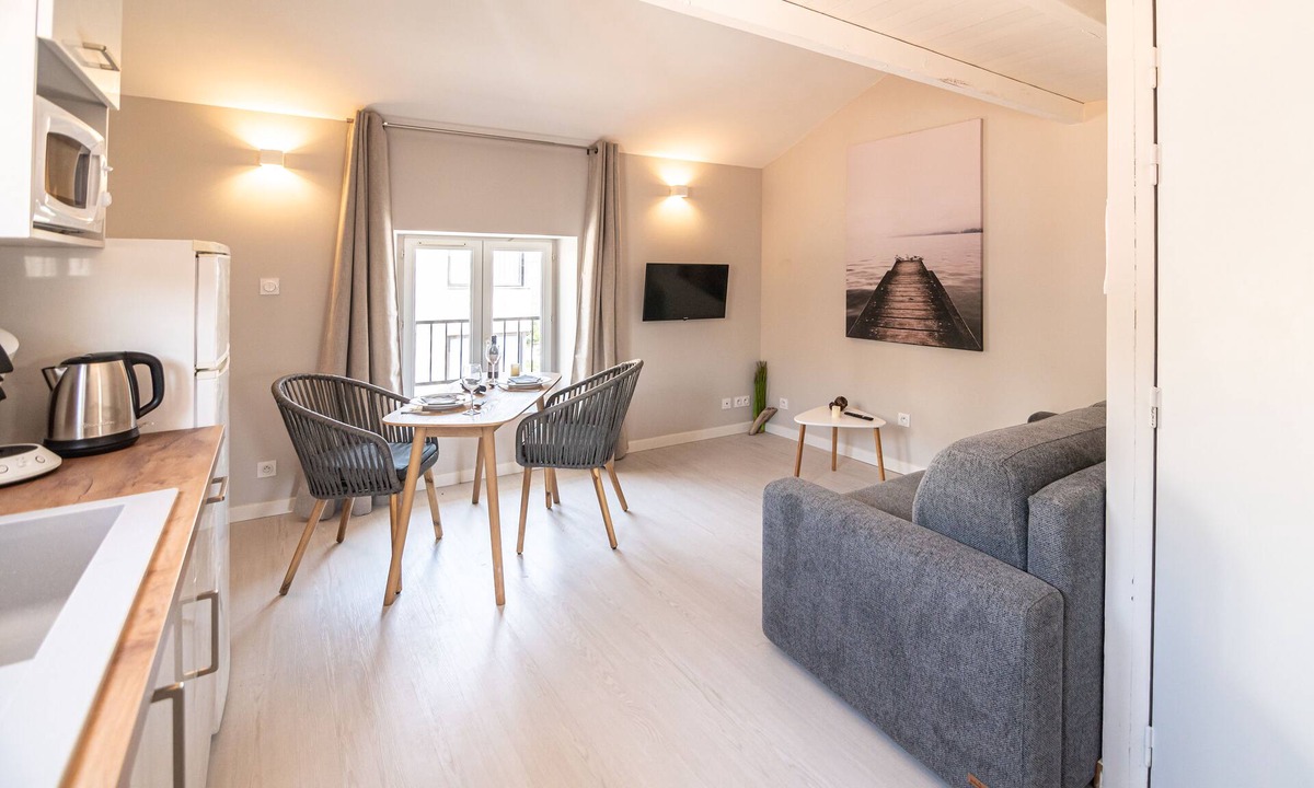 Tulette Apartment | Studio of charm and standing