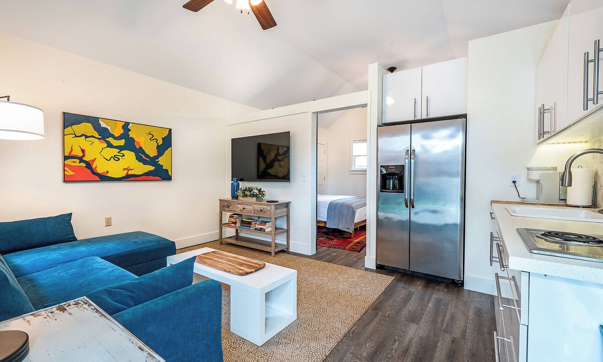 Old Village House | Studio - Office away from home. Near Shem Creek - Close to Beaches and Downtown