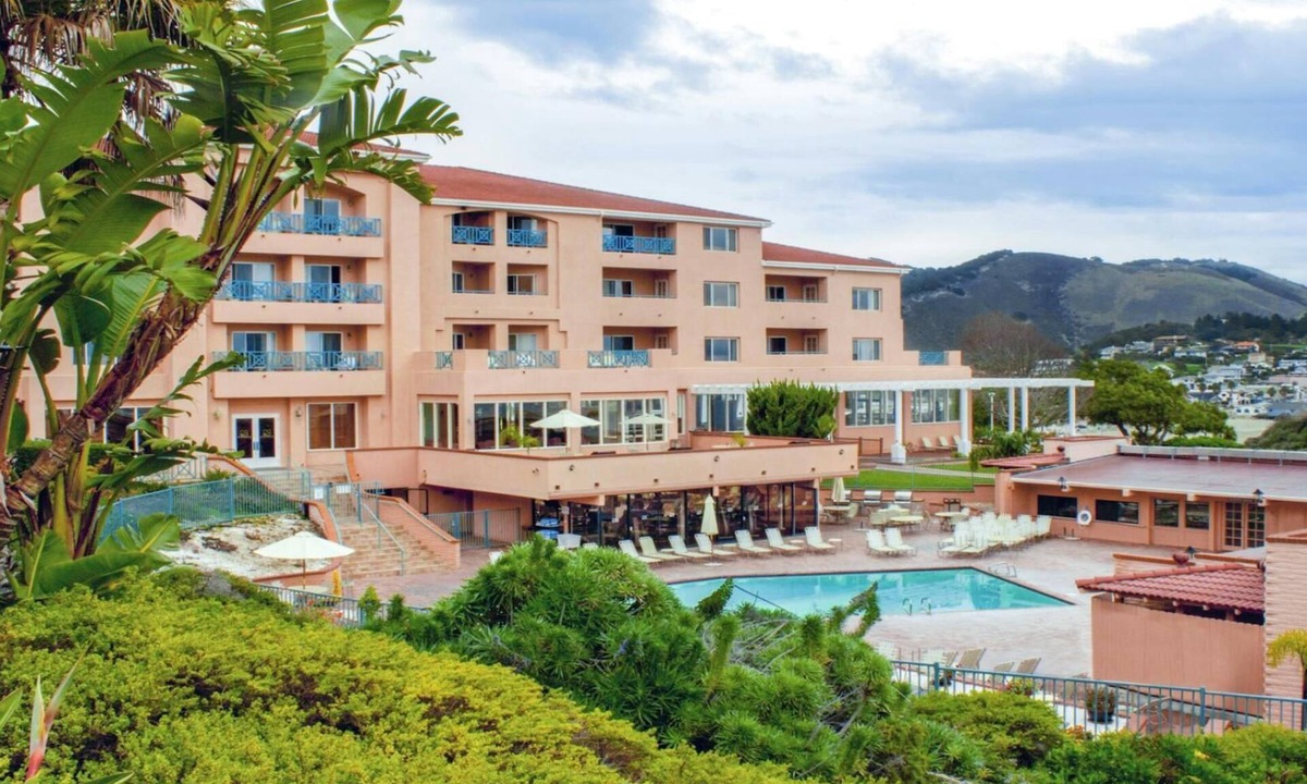 Avila Beach Resort | Studio on Avila Beach Sleeps 2-4