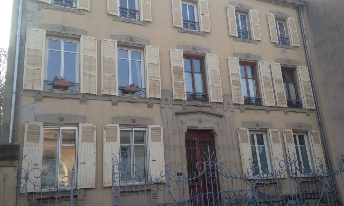 Contrexeville Apartment | Studio opposite the casino and spa