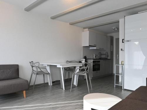Ovronnaz Apartment | Studio Orion RS6 by Interhome