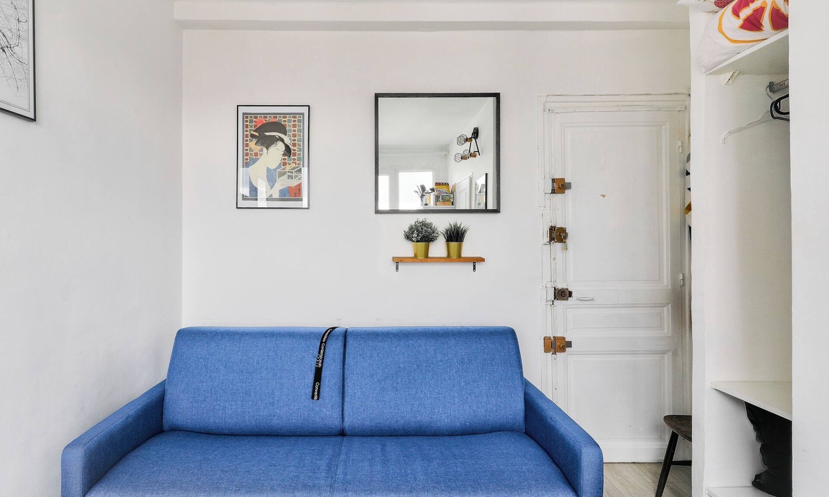 Quartier de la Roquette Apartment | Studio overlooking the rooftops of Paris, 2 minutes from the metro