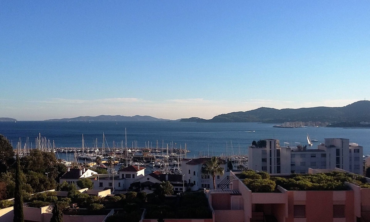 Le Lavandou Apartment | STUDIO PANORAMIC SEA VIEW