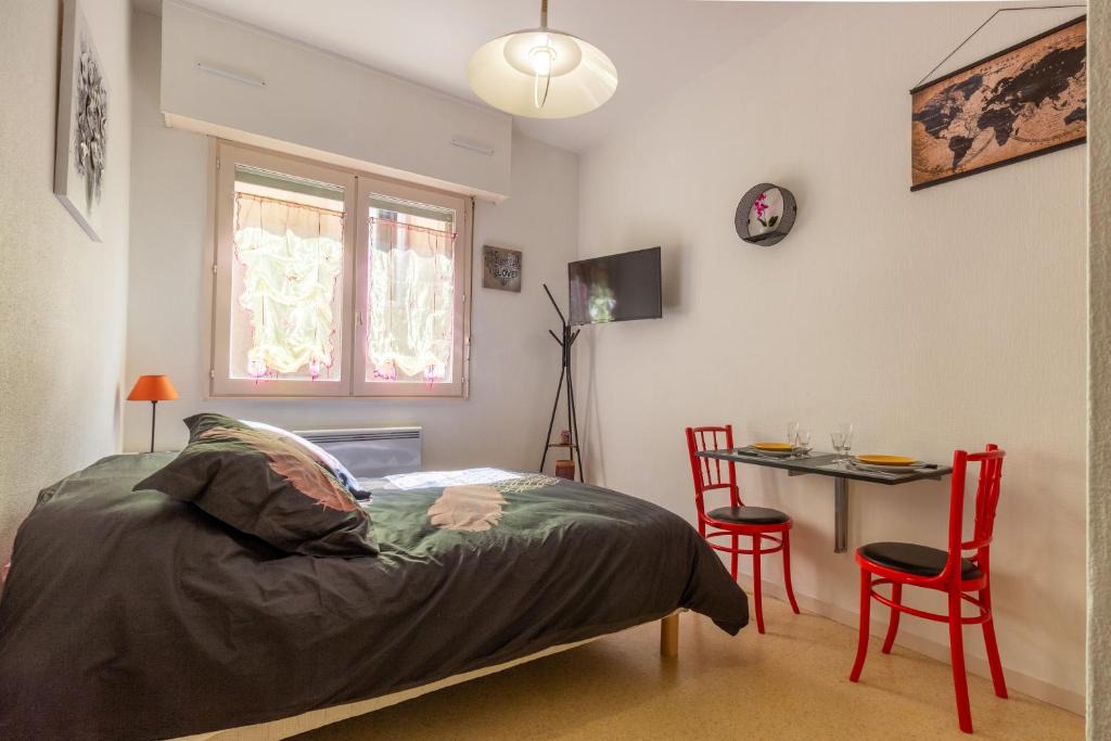 Rodez Apartment | Studio Place Foch