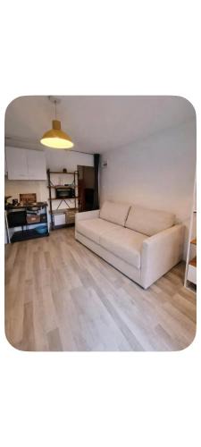 Dol-de-Bretagne Apartment | Studio pour 2 en plein centre-ville