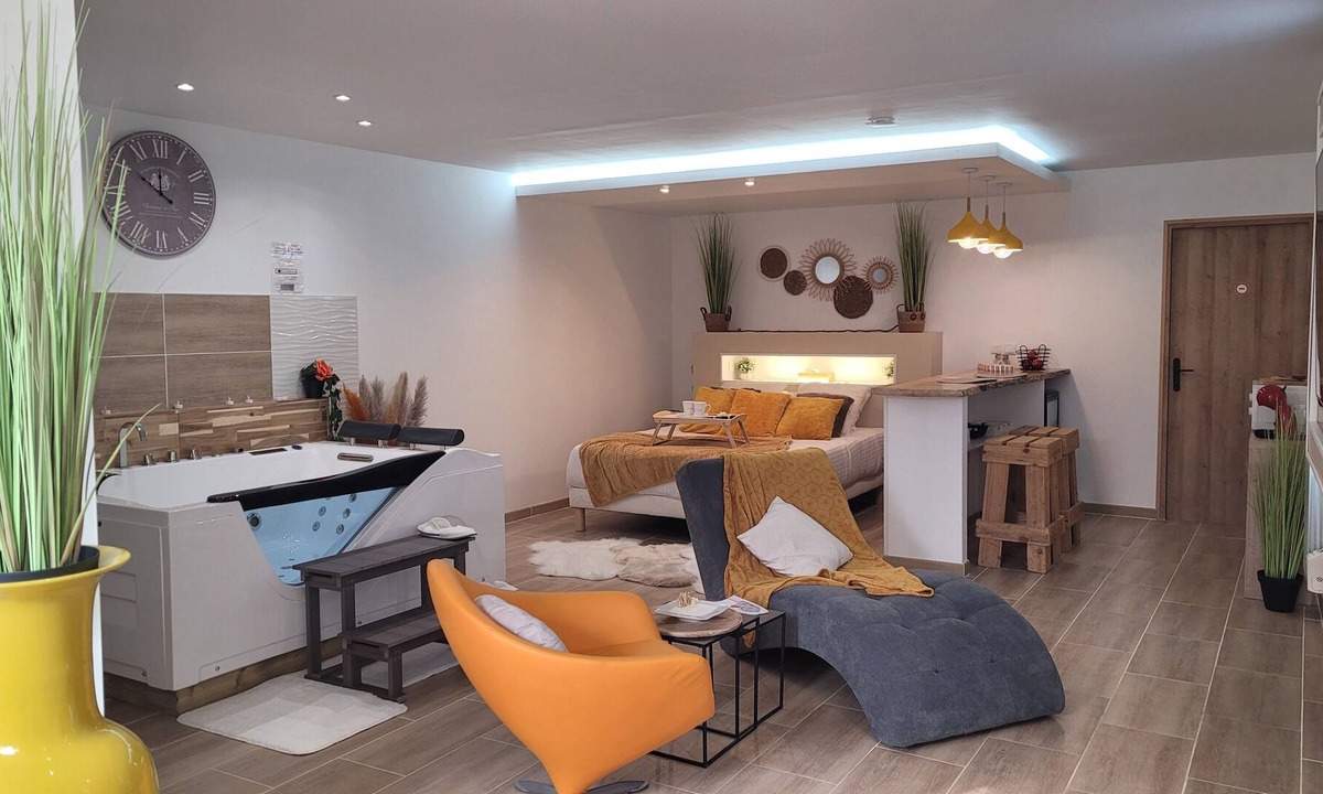 La Bassee Apartment | Studio Privatif Avec Spa, Espace Détente au Calme