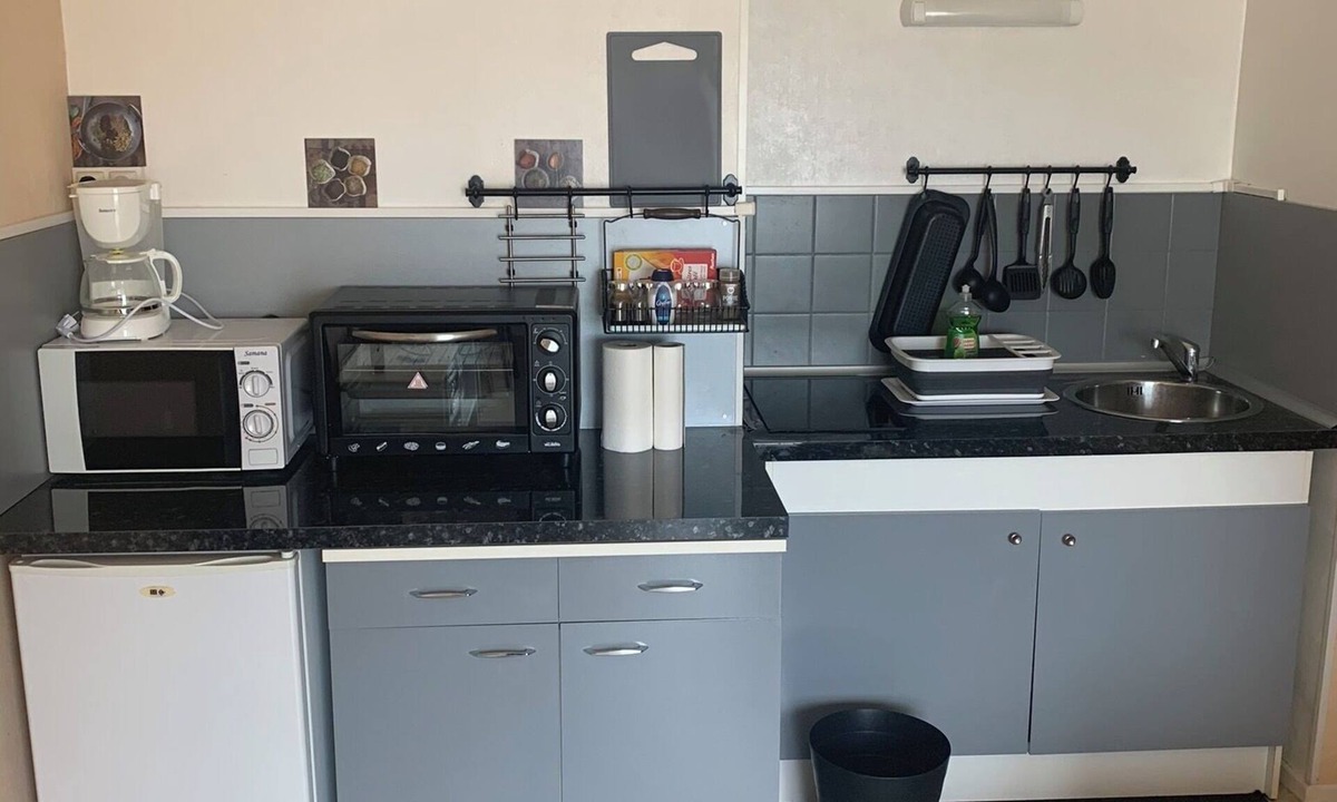 Luxeuil-les-Bains Apartment | Studio Proche Cure Thermal