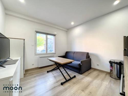 Lagnieu Apartment | Studio rénové centre-ville de Lagnieu/WIFI