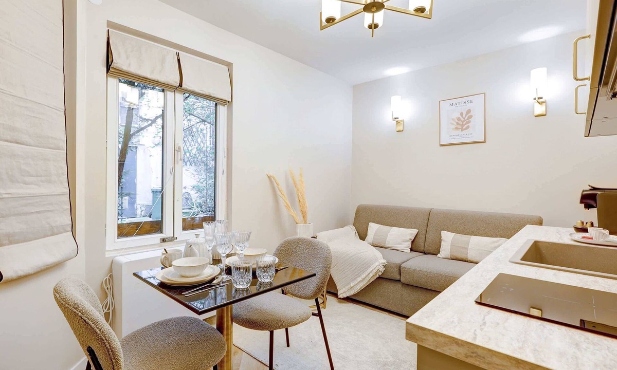 Amerique Apartment | Studio refait à neuf près de Republique