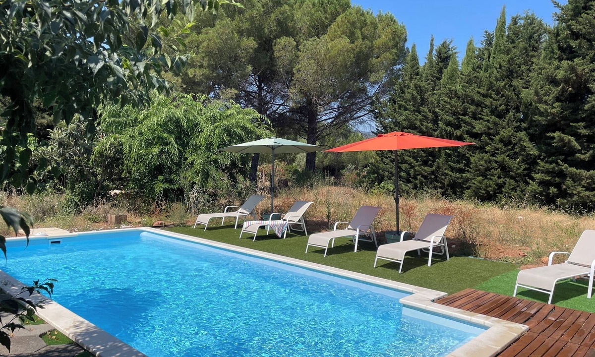 Sollies Pont Apartment | Studio rental with pool