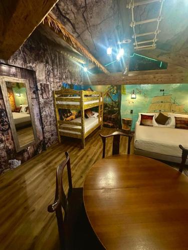 Centre Historique Apartment | Studio repaire des pirates du Cloitre