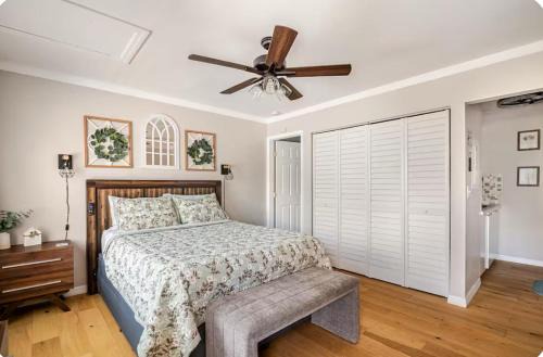 Northeast Tampa Apartment | Studio retreat by the river