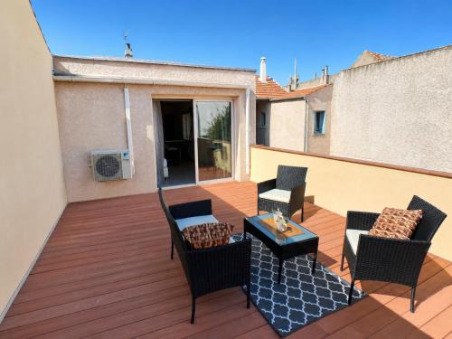 Tarbes Apartment | Studio romantique climatisé, terrasse XXL, hyper centre Tarbes, calme