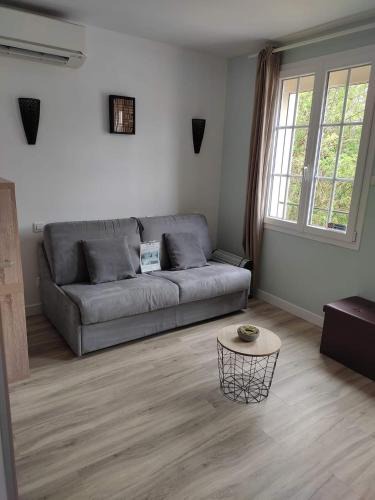 Sainte-Marie-la-Blanche Apartment | Studio Sainte Marie la Blanche