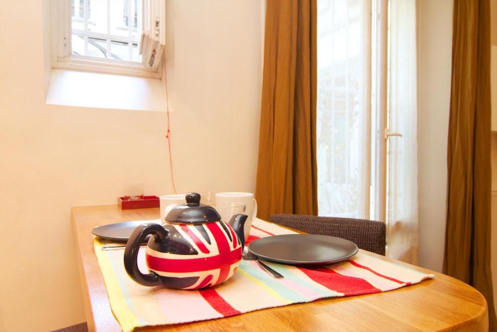 6th Arrondissement Apartment | Studio Saint Sulpice