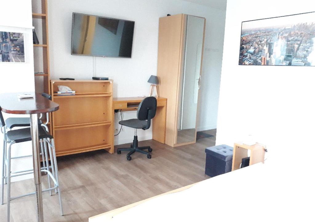 Toulouse West Apartment | Studio Santa Monica - Climatisé - Piscine - Parking