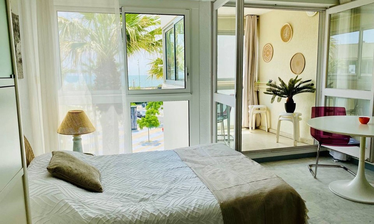 Montpellier Apartment | Studio sea view with parking - 3 guests
