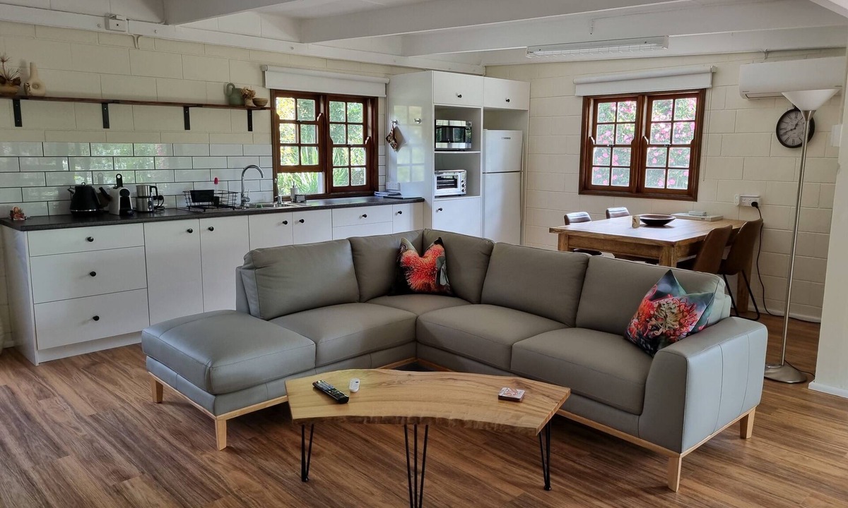 Reesville Apartment | Studio - self-contained