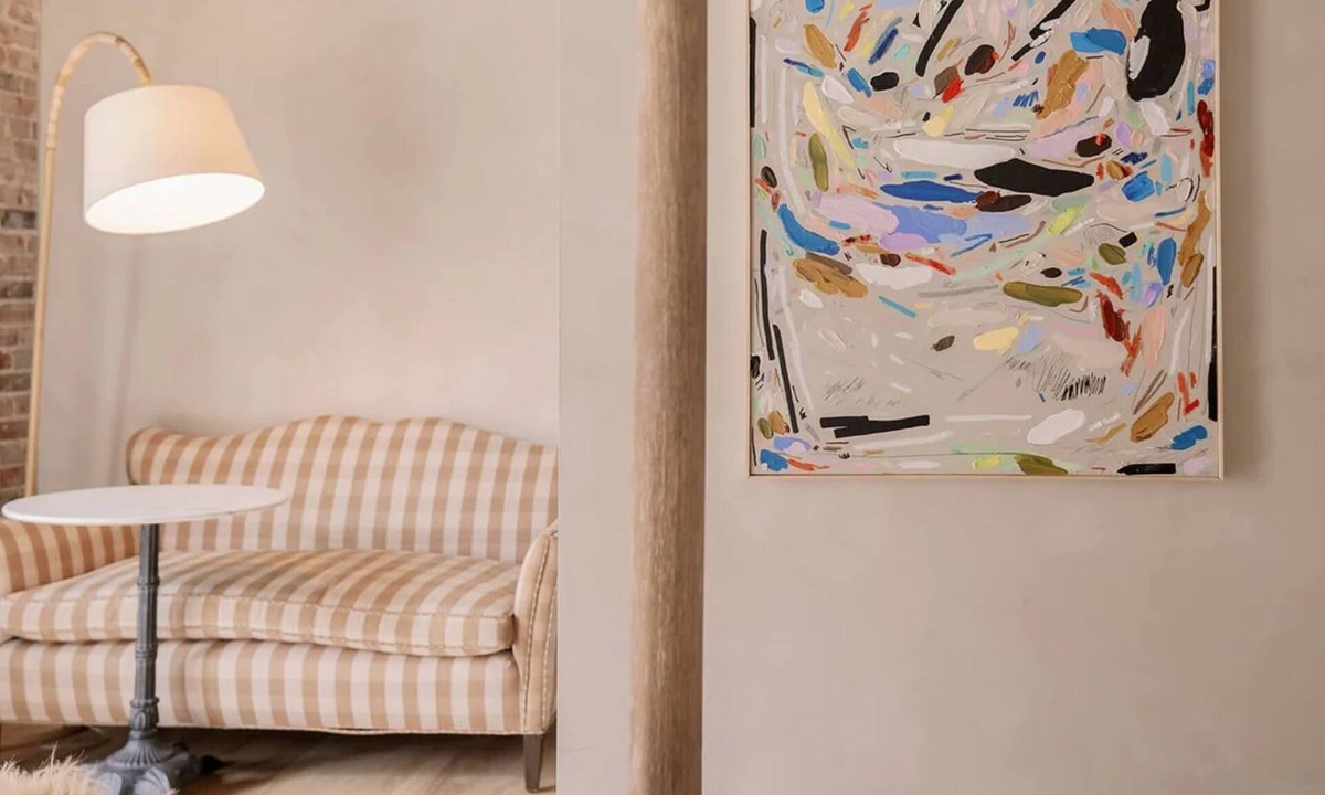 Crossroads Arts District Hotel | Studio Six · Vintage Chic Hideaway