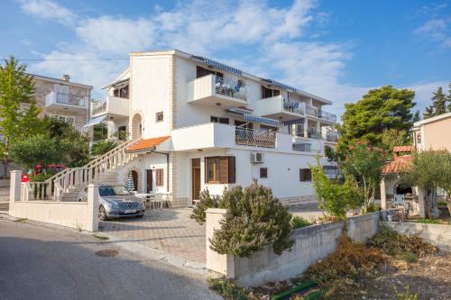 Slatine Apartment | Studio Slatine 13298f