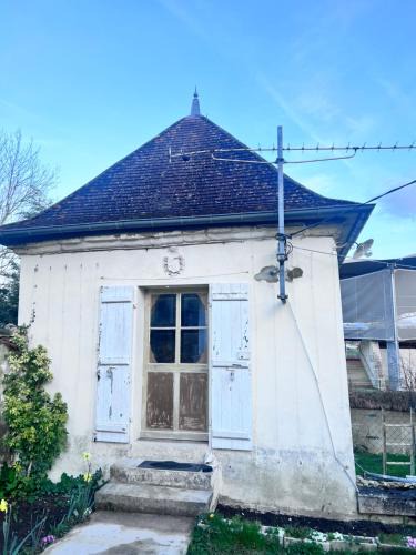 Saint-Florentin Apartment | Studio St Florentin