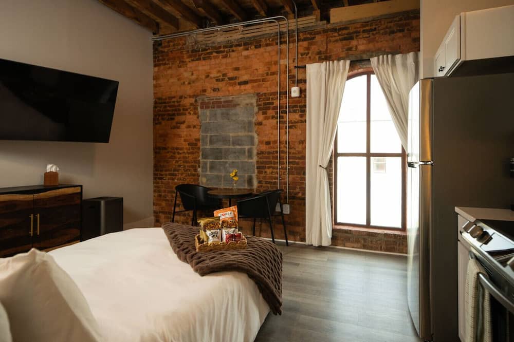 Jonesville Apartment | Studio Suite Downtown Elkin Yadkin Valley, Entertainment, Hiking, Vineyards