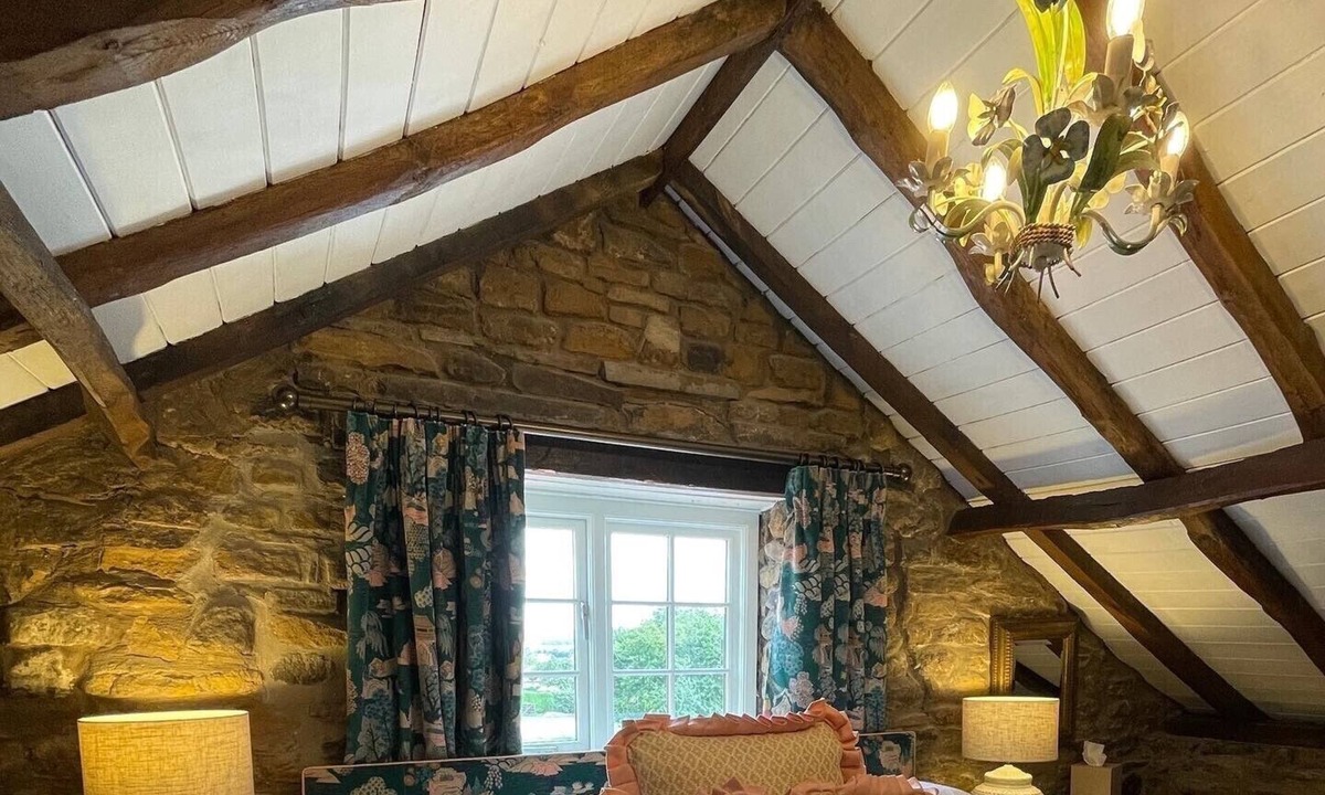 Crayke Apartment | Studio-Suite-Ensuite